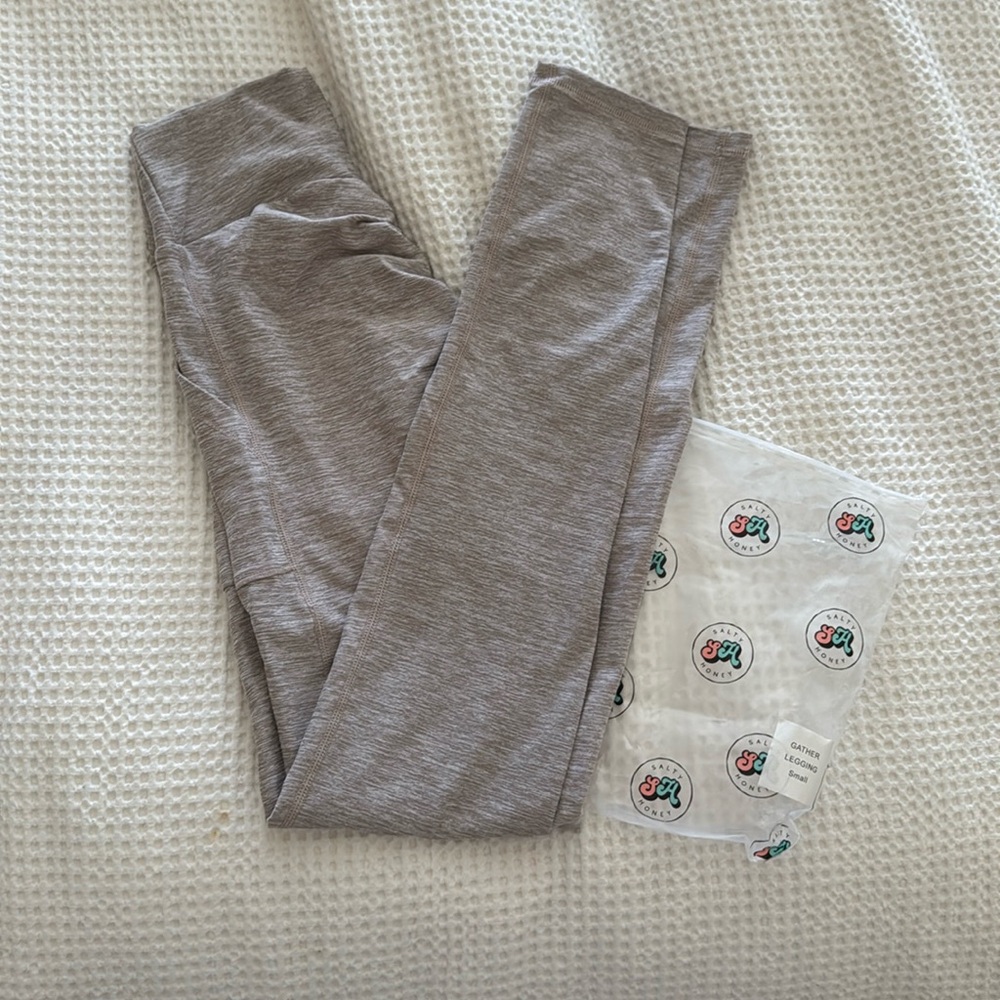 Salty Honey scrunch Butt full length leggings